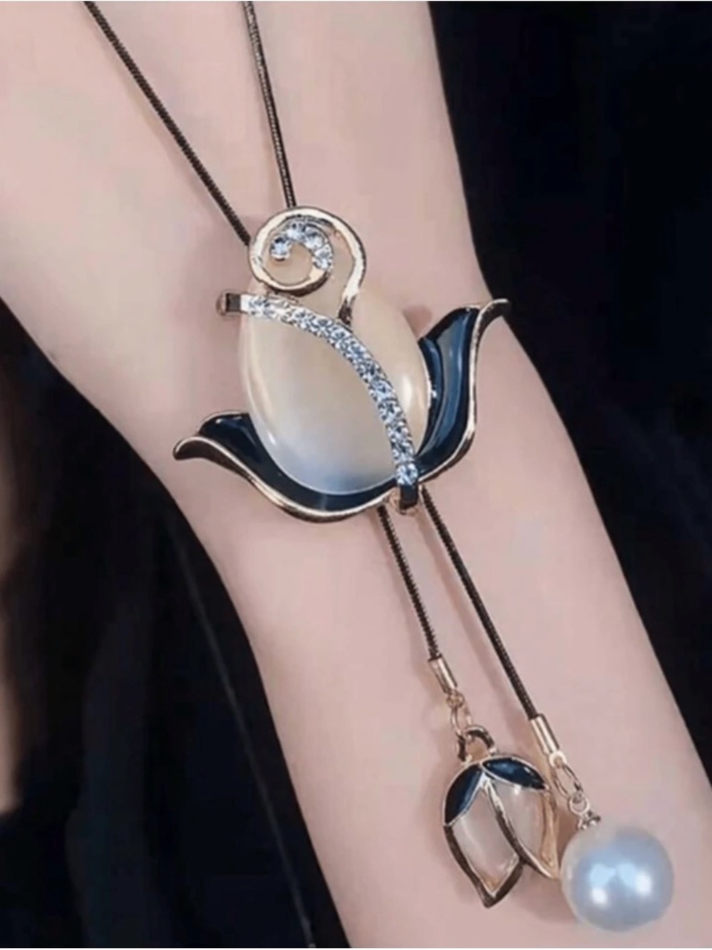 Elegant Black and Cream Lotus Pendant Necklace - Women Jewelry
